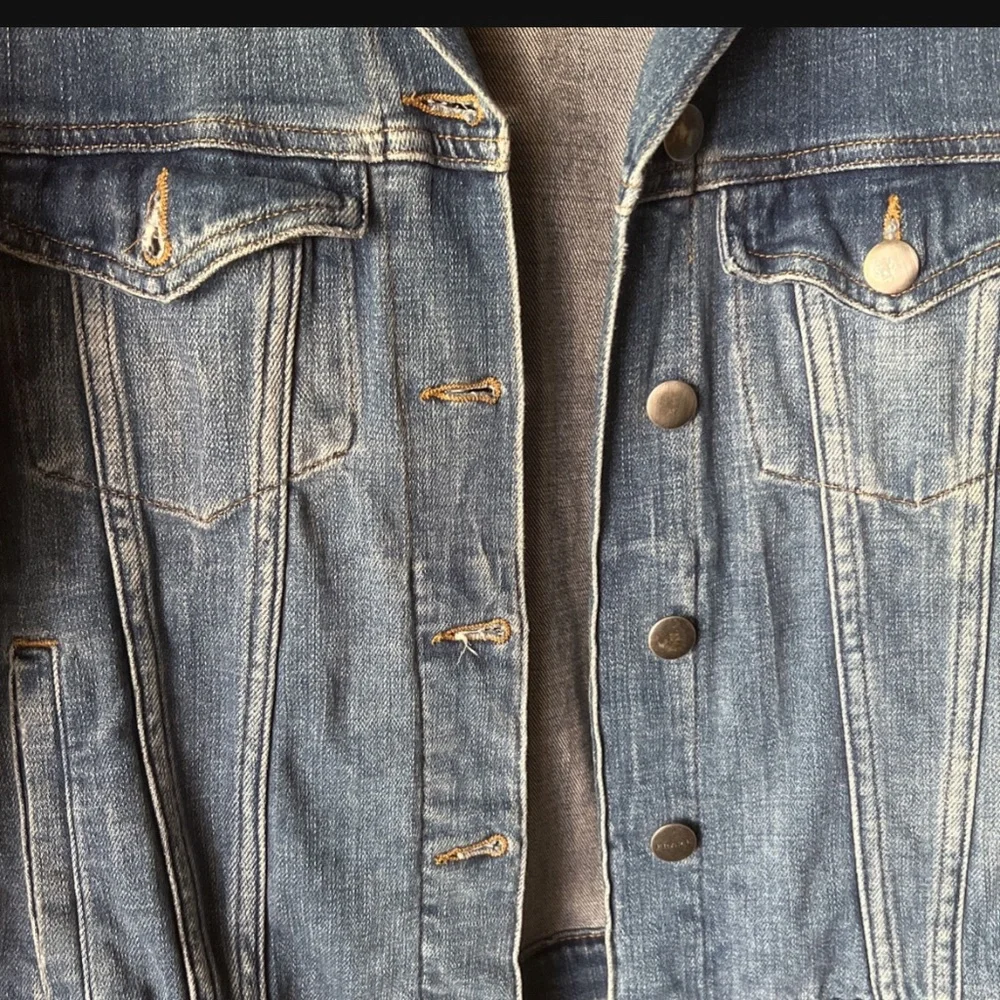 Jacket - Picture 1 of 6